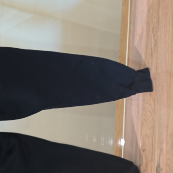 Bebe - Picture 3 of 12